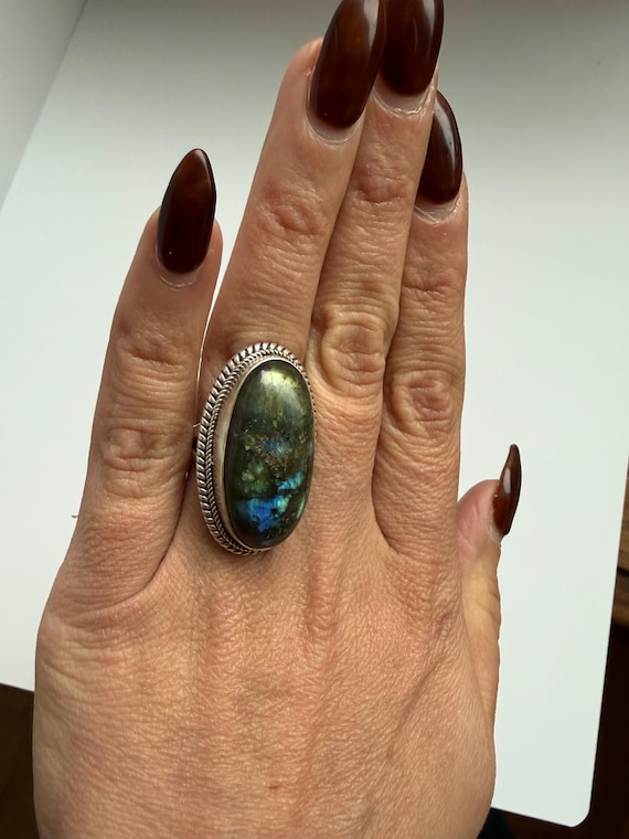 Massive Blue Flash Labradorite Statement Ring – S… - image 12