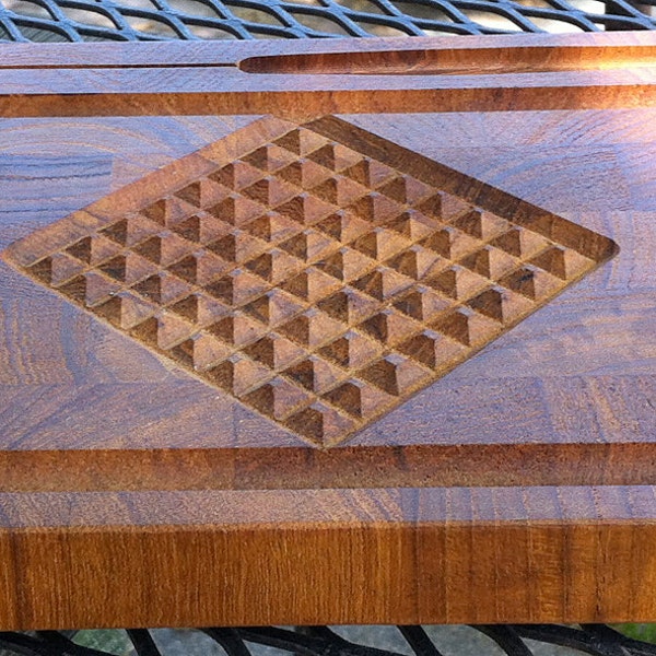 TEAK End-Grain Cheese Board . KALMAR Modernist . DENMARK