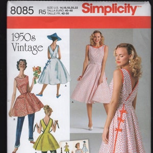 Simplicity 8085 Omlottklänning med helrundskjol, ärmlös, i två längder, vintage 50-talstryck, storlekar 6-14 eller 14-22, OSKRIDEN