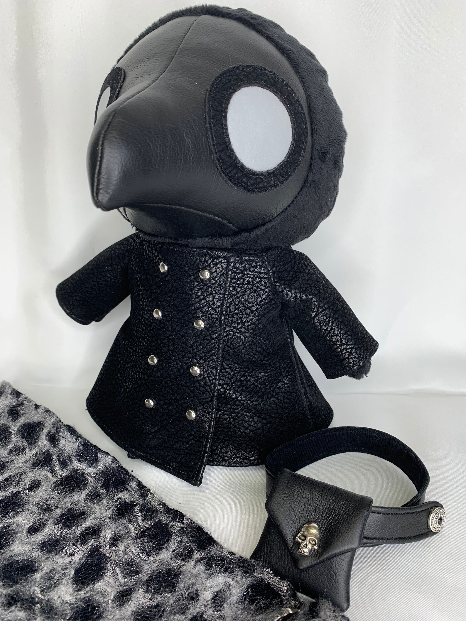 OOAK Plague Doctor plush/plushie/doll Doctor Shadow | Etsy