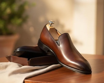 Mocasines de cuero hechos a mano / Zapatos de vestir sin cordones para hombre