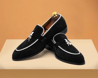 Men's Handmade Two Tone Black & White Texture leather Brogue Suede Tassels Moccasins
