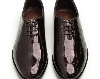 Handgefertigte Herren Braune Schuhe Krokodil-Muster Leder Oxford Schnür-Formelle Schuhe, Hochzeitsschuhe