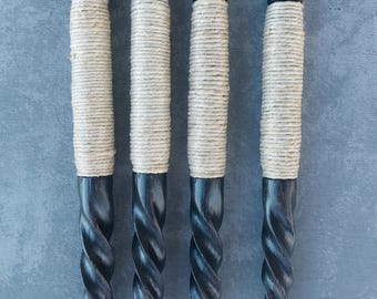 Handgesneden vampierring: aartsengelmedaillon van Uriel, cosplay prop / 43 dollar per stuk plus gratis verzending binnen de VS / 4 beschikbaar