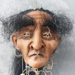 Shrunken Head / Handmade shrunken head / OAK