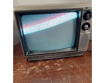 Vintage Samsung CT-333KA 13-inch draagbare crt-tv 1984 retro-ontwerp met ufh/vhf-knop