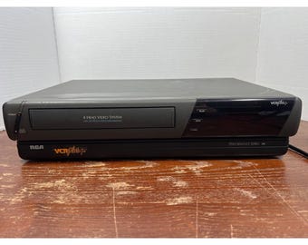 RCA 4-kops VHS VCR Plus+ Model VR526A Zwart Getest