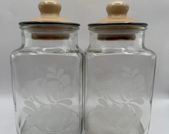 Set Of 2 Pfaltzgraff Yorktowne Etched Glass Large Canisters Pottery Lid USA