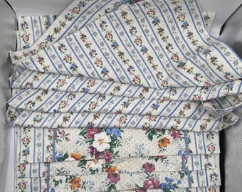 Floral Placemats Set of 8 Pink Flowers Reversible Fabric Shabby Chic Cottage