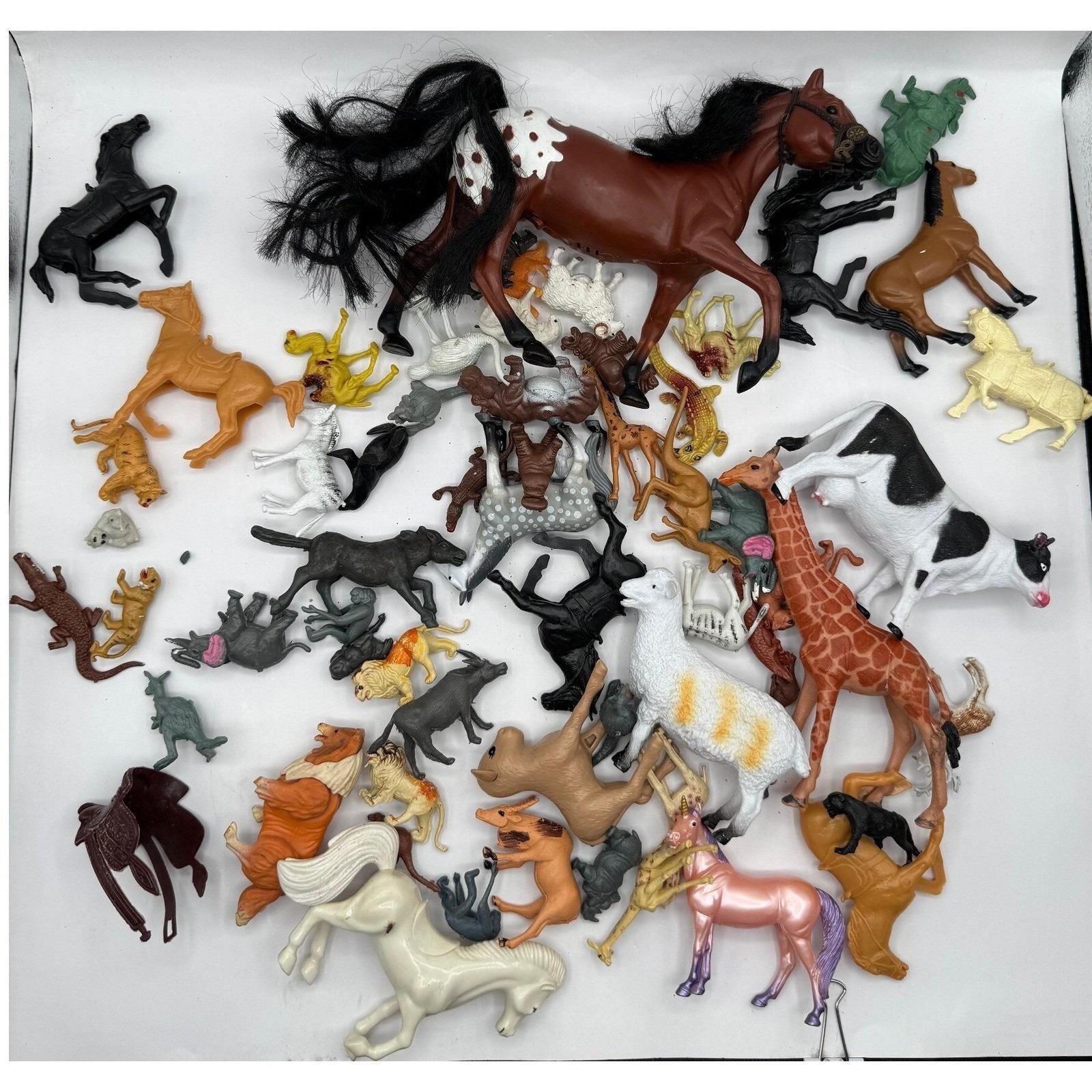 Plastic animal figures - Etsy Schweiz