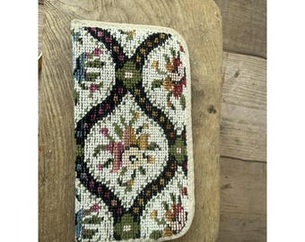 Vintage Optical Embroidered Floral White Tapestry Design Eyeglass Sunglass Case