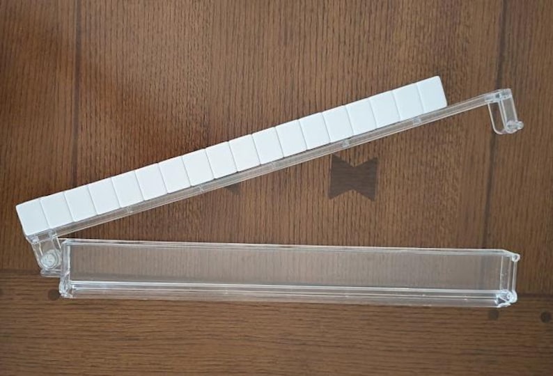 Mahjong "Flip Finish" Tile Racks - Clear Acrylic (Set of 4) with Pushers & Winning Hand Reveal image 4