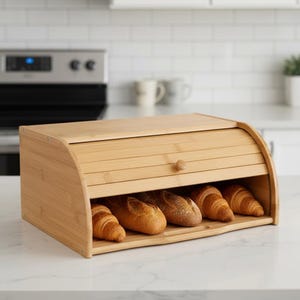 Puede incluir: Un letrero de madera rústica con la frase "Welcome to our home" en letras blancas. El letrero presenta un acabado envejecido y un diseño sencillo y acogedor, ideal para un porche o entrada.