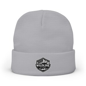 Gorro de malha Wildline Mountain Patch | Logotipo bordado para atividades ao ar livre