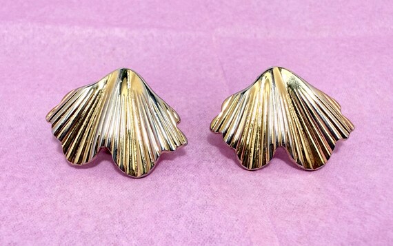 Vintage Monet Ginkgo Leaf Earrings