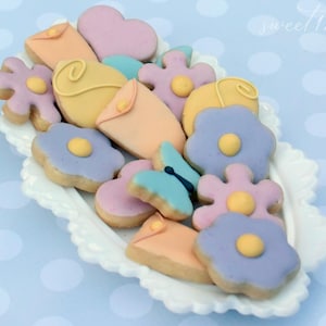 Mini Spring Flowers Sugar Cookies Gift Box
