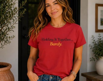 なんとか持ちこたえているTシャツ｜中年ユーモア皮肉Tシャツ