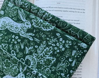 Rifle Paper Co Book sleeve, Padded Book sleeve, Wildwood Rabbit Green, Bookish gift - Optional Pocket - NO button - open Top