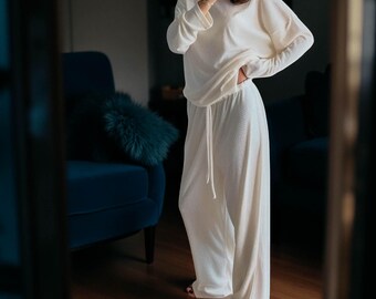 Mysigt stickat loungeset: Avslappnad pyjamas för kvinnor, bekväma sovkläder