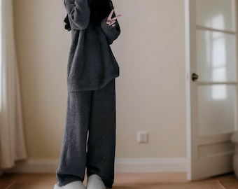 Fluffig stickad pyjamas: Tjock, luddig pyjamas för kvinnor, lös passform, vinterlounge-outfit