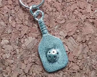 PICKLEBALL PADDLE PENDANT