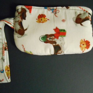 Wristlet Purse, wallet, change, make-up case, bassett hounds, Christmas image 2