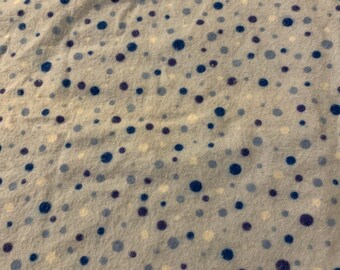 Flannel dots, baby, print cotton fabric.    3/22.