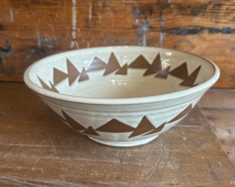 Serving Bowl - Warm white with Brown Triangles