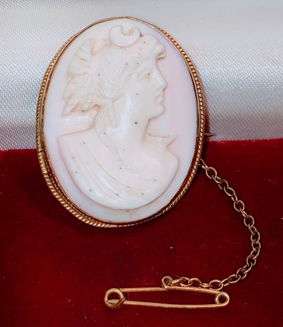 Stunning antique Victorian 9ct yellow gold cameo … - image 1