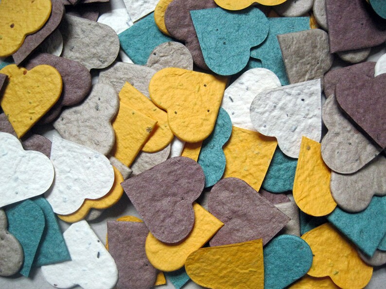 Baby Shower Favors 50-1 Bumblebee Gold Plantable Seed Paper Confetti Hearts Gifts Bridal Shower Favors Unique Wedding Favors Idea