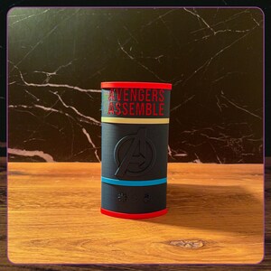 MTG Commander Deck Box, Avengers Assemble, Marvel Inspired Deck Case, 3D Printed, Dice Storage, Magnetic Closure, 100 Sleeved Cards image 5