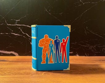 MTG Commander Deck Box, The Fantastic Four, Marvel Super Heroes Deck Case, 3D Printed, Dice Storage, Magnetic Closure, 100 Sleeved Cards