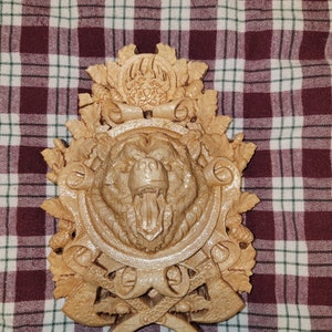 Carved Maple Bear Head Wall Hanging with Oak Leaves and Acorns - Rustic Cabin Decor - Wildlife Art - Ready to Hang Wood Carving
