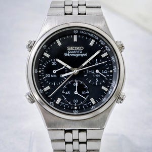 Rare Vintage Seiko Classic 7A38-7270 Quartz Chronograph - World's First Day / Date Analog Quartz - Collectible Men's Luxury Timepiece Watch