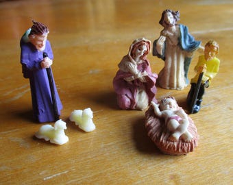 Vintage Nativity Creche Miniature Mary, Baby Jesus, Joseph 7 Pieces Plastic Mini Dollhouse