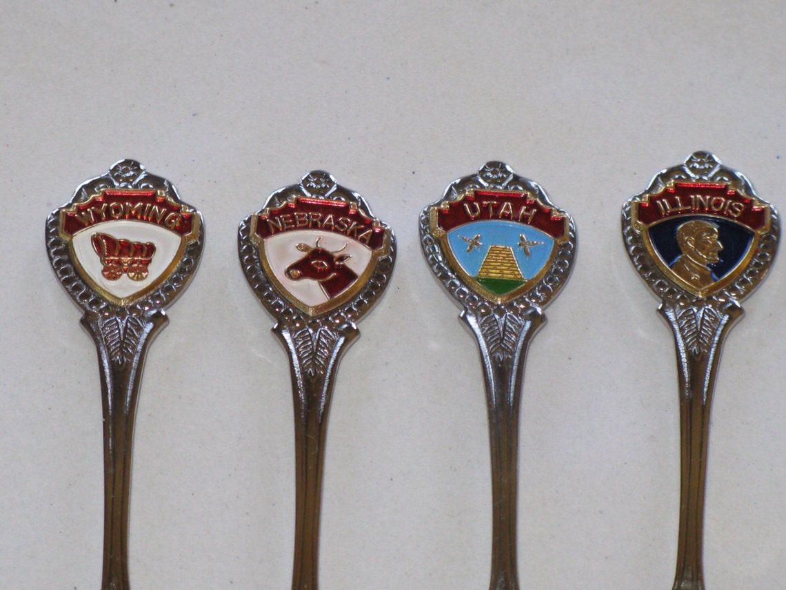 Souvenir State SPOONS Collectible set of 8 Vintage USA States Etsy