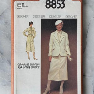 1979 Vintage Simplicity 8853 Symönster - Charles Suppon Designer Kjol och Kavaj Kostym (Storlek 14, Byst 92 cm) - OSKRIVEN och FABRIKSVIKT