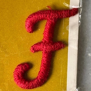 Vintage Red Letter "F" Patch by Birch – Iron-On Embroidered Motif (4.5 cm / 1.77 in)