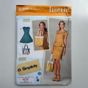 Pode incluir: Um envelope de padrão de costura com um vestido, uma sacola e um fato de saia. O envelope é laranja e branco com imagens das peças de vestuário acabadas. A marca "lisette" é exibida no topo, com o logotipo "Simplicity" e texto.
