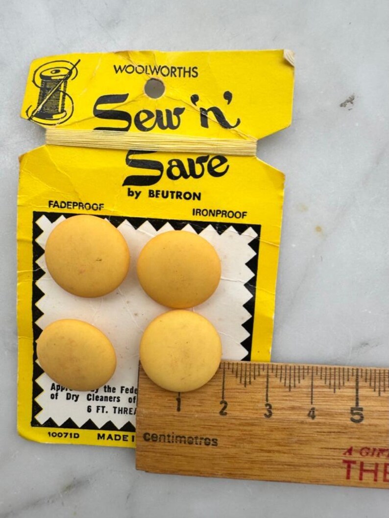 1970s Beutron Sew ’n’ Save Buttons – Pale Yellow Dome – Set of 4 (2.0 ...
