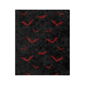 Red & Black Bat Print Gothic Velveteen Minky Blanket Spooky Blanket immagine 4