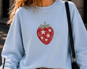 Sudadera de fresas, sudadera con cuello redondo y diseño de bayas, sudadera estilo cottagecore, jersey con estampado de frutas, regalo acogedor para ella, sudadera con estampado de fresas