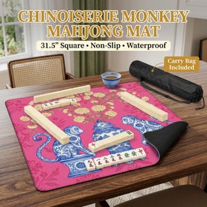 Chinoiserie Monkey Mahjong-matta, rosa Maximalist-bordsduk med bärväska, fyrkantig halkfri brädspelsplatta, present till Mahjong-älskare