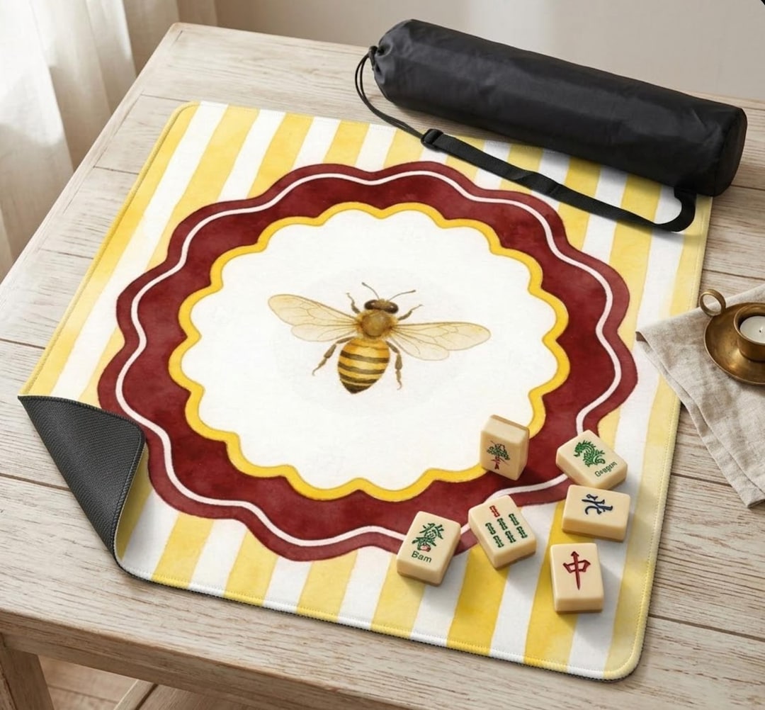 Cute Bumble Bee Mahjong Mat, 31.5