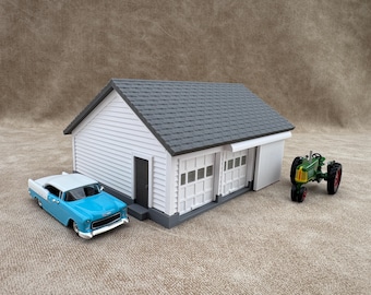 1/64 Scale 1940s Farm Garage - Farm Set Model - Made in USA - Gray Roof