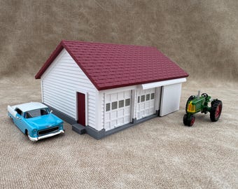 1/64 Scale Garage - Early 1940s Farm Garage - Farm Set Model - Made in USA - Maroon Roof