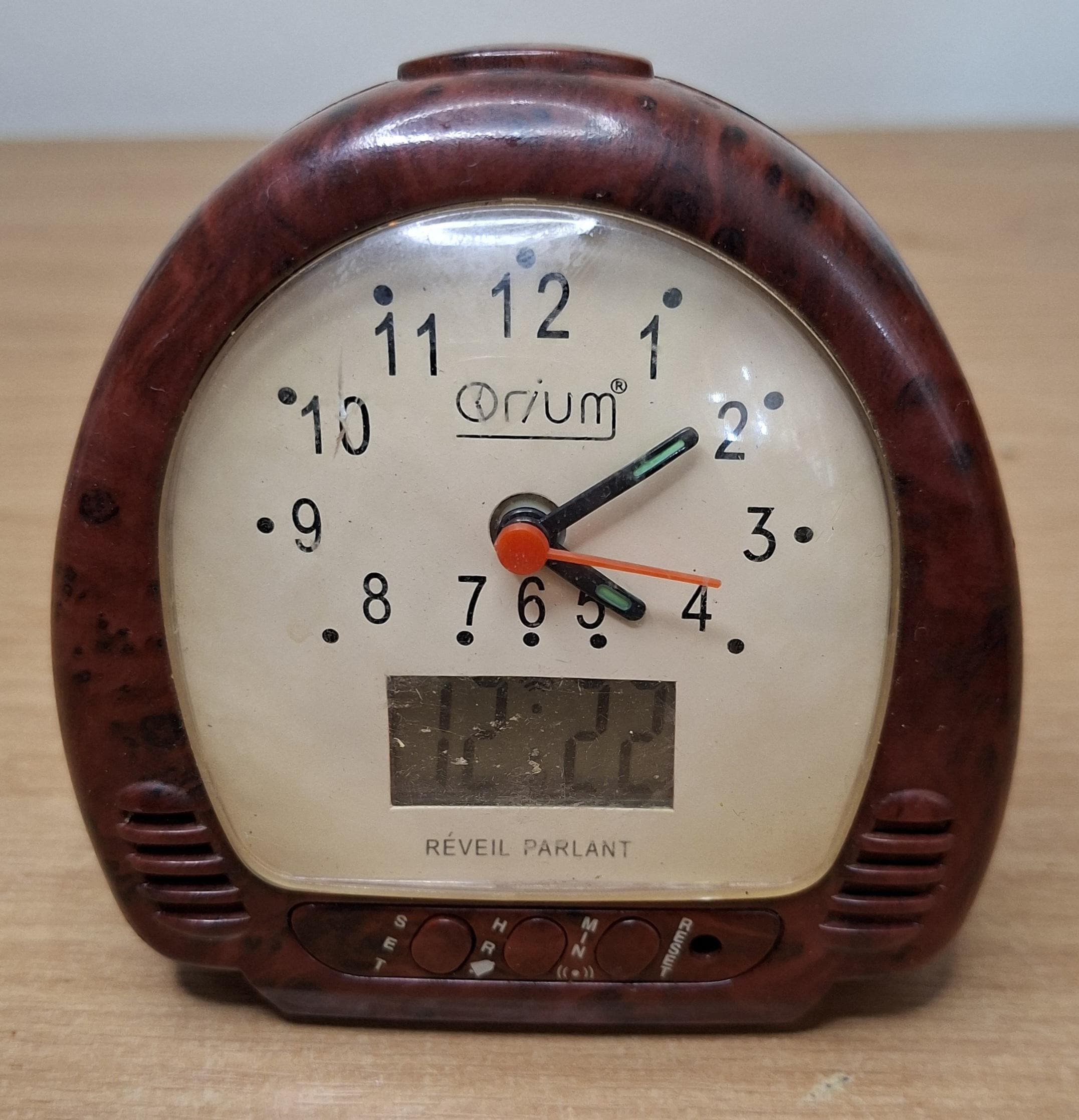 Peter alarm clock - Etsy 日本