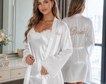 Conjunto de bata de novia personalizada, bata de novia bordada a medida, bata y chaleco de boda de satén, ribete de volantes de tul, atuendo para prepararse para la fiesta nupcial.