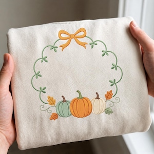 Pumpkin Bow Wreath Embroidery Design, Fall Monogram Frame Embroidery File, Autumn Pumpkin Wreath Machine Embroidery, PES DST EXP jef vp3
