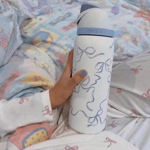32oz Stainless Steel Owala Water Bottle Engraved with Blue Bow Designs, Leakproof Pop-Up Lid, Personalized Gift for Women